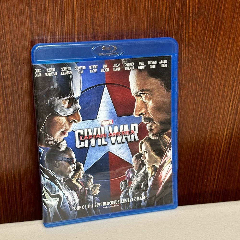 Marvel Captain America: Civil War Blu-ray